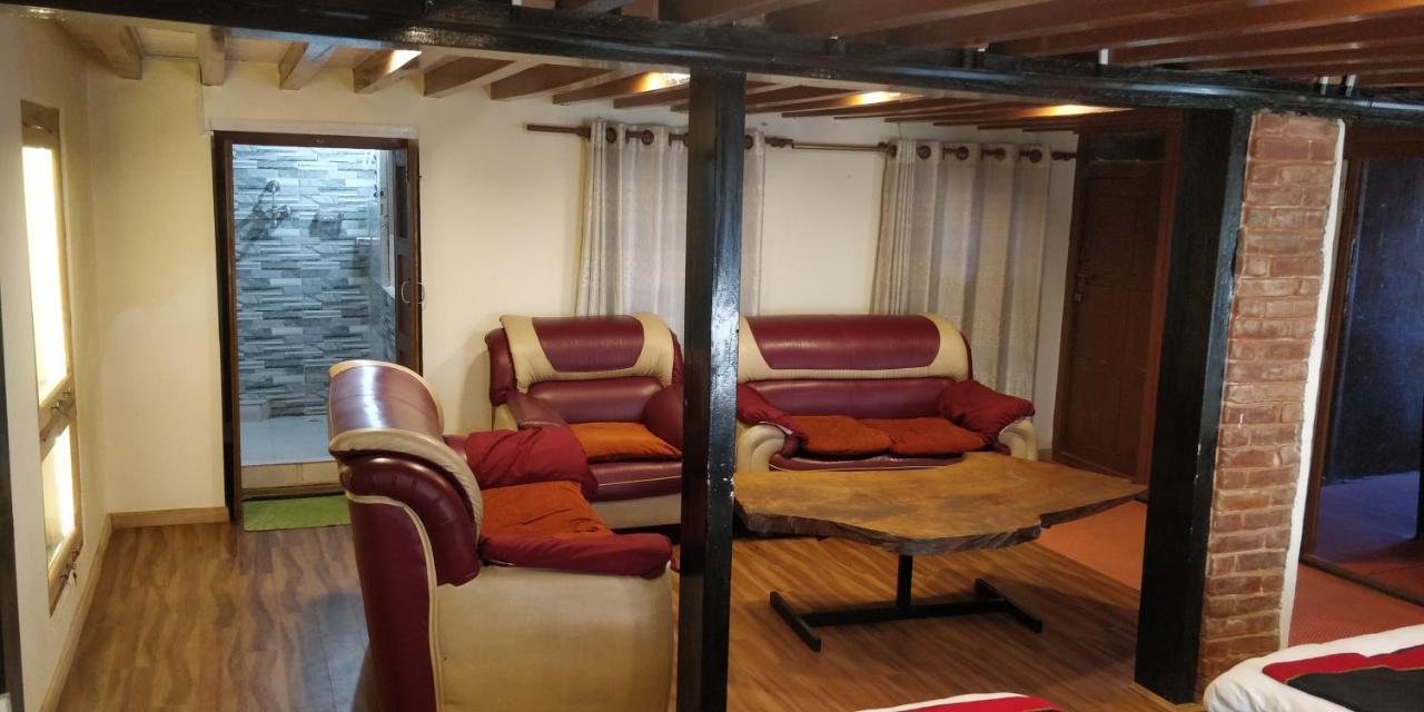 Bhatgoan Tulaja Boutique Hotel מראה חיצוני תמונה