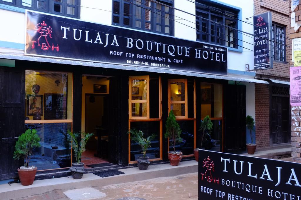 Bhatgoan Tulaja Boutique Hotel מראה חיצוני תמונה